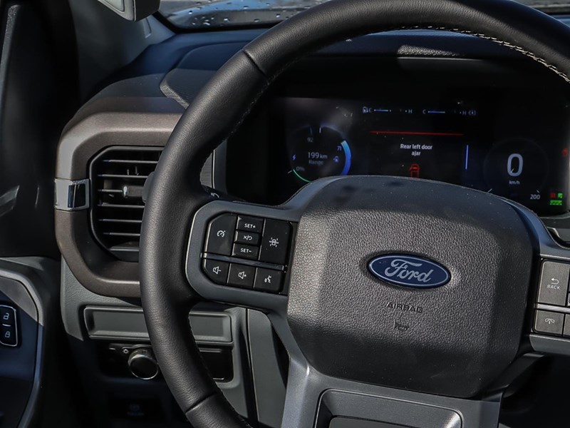 2025 FORD F-150 LIGHTNING XLT 4WD SUPERCREW 5.5' BOX