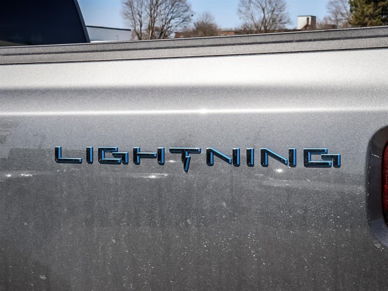 2025 FORD F-150 LIGHTNING XLT 4WD SUPERCREW 5.5' BOX