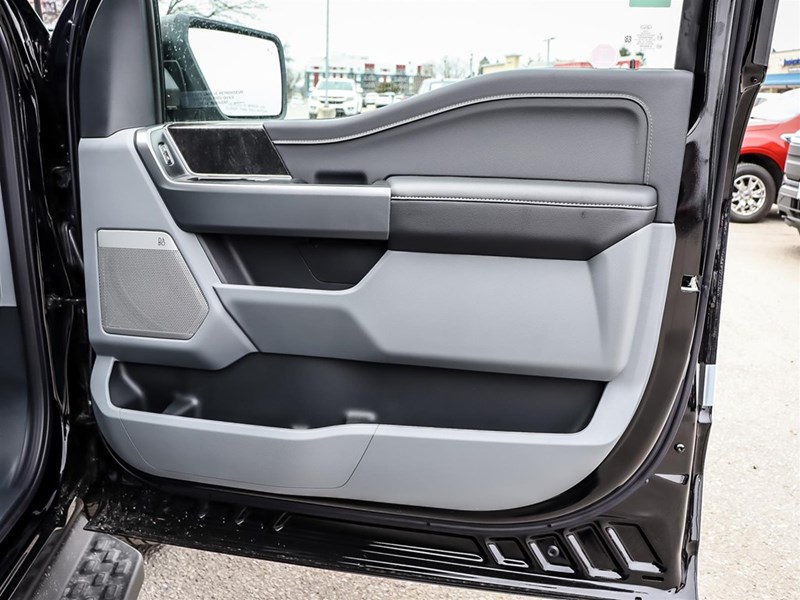 2025 FORD F-150 LIGHTNING FLASH 4WD SUPERCREW 5.5' BOX