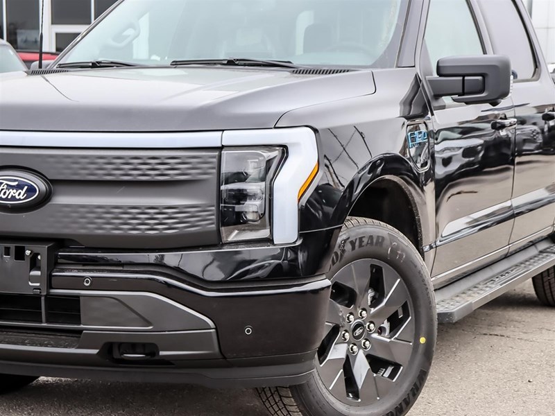 2025 FORD F-150 LIGHTNING FLASH 4WD SUPERCREW 5.5' BOX