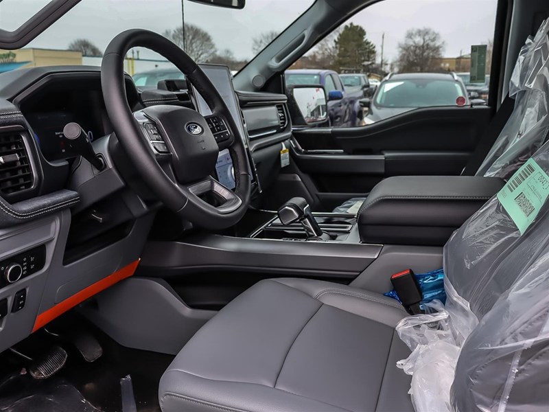 2025 FORD F-150 LIGHTNING FLASH 4WD SUPERCREW 5.5' BOX
