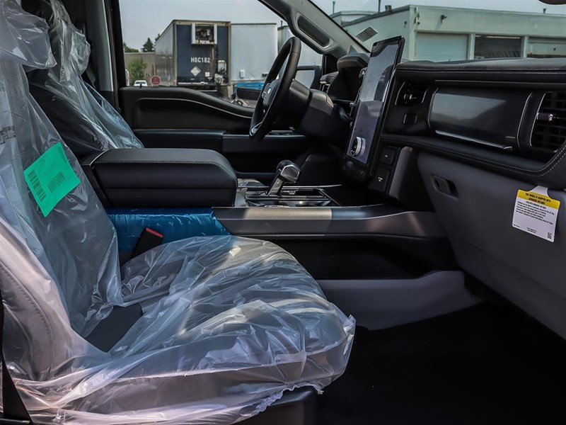 2025 FORD F-150 LIGHTNING FLASH 4WD SUPERCREW 5.5' BOX