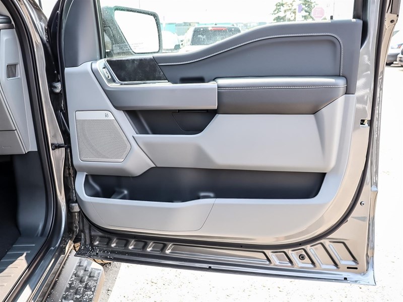 2025 FORD F-150 LIGHTNING FLASH 4WD SUPERCREW 5.5' BOX