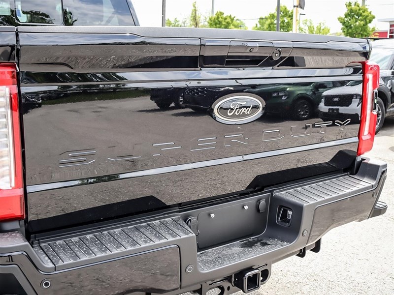 2025 FORD F-350 LARIAT 4WD CREW CAB 6.75' BOX