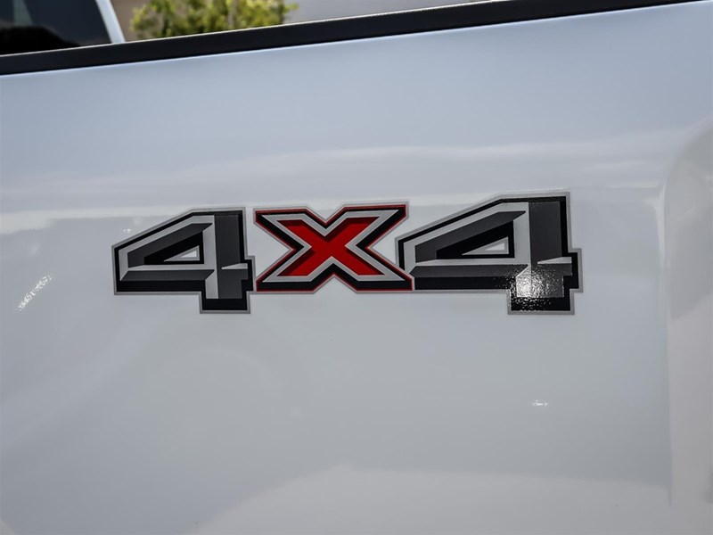 2025 FORD F-350 XLT 4WD CREW CAB 6.75' BOX