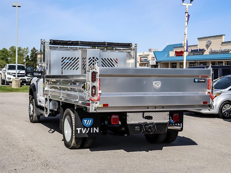 2025 FORD SUPER DUTY F-550 DRW XL 4WD REG CAB 145