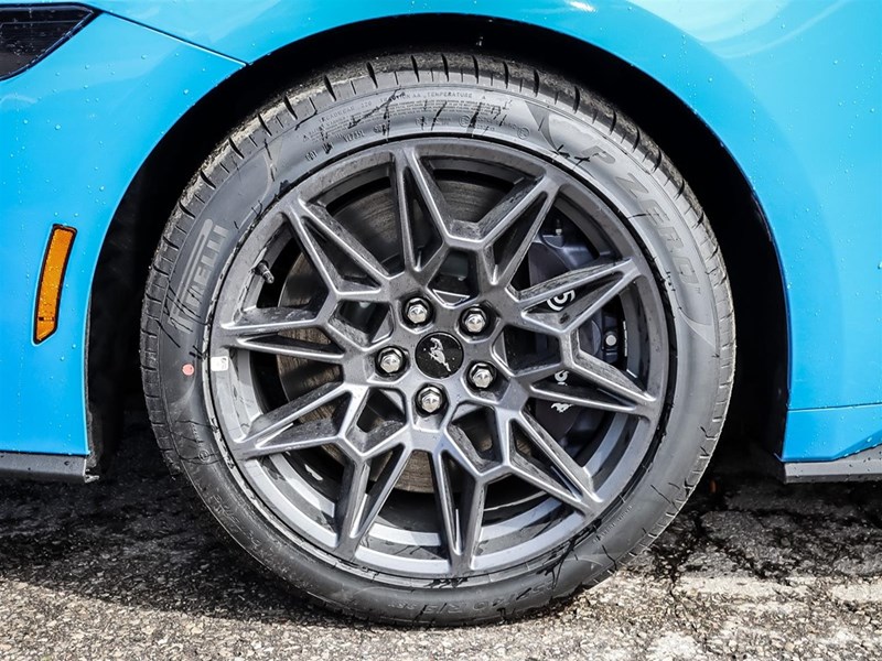 2025 FORD MUSTANG GT FASTBACK
