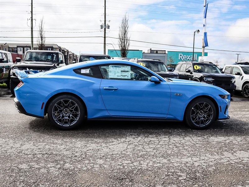2025 FORD MUSTANG GT FASTBACK