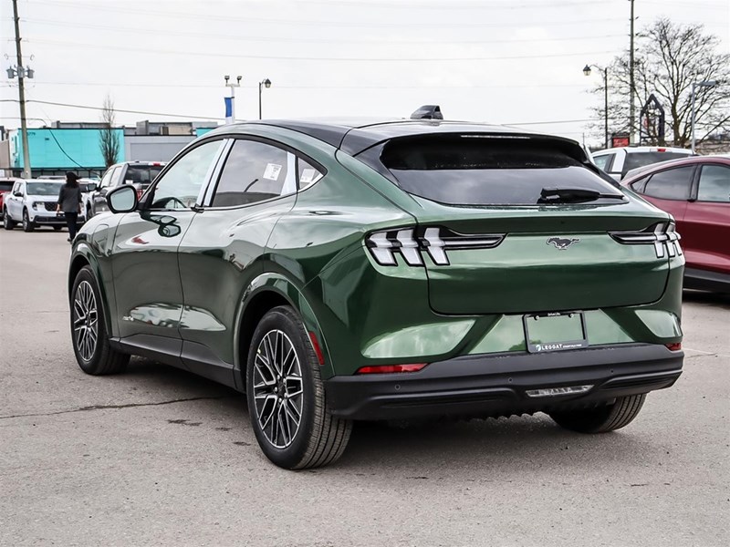 2025 FORD MUSTANG MACH-E PREMIUM AWD