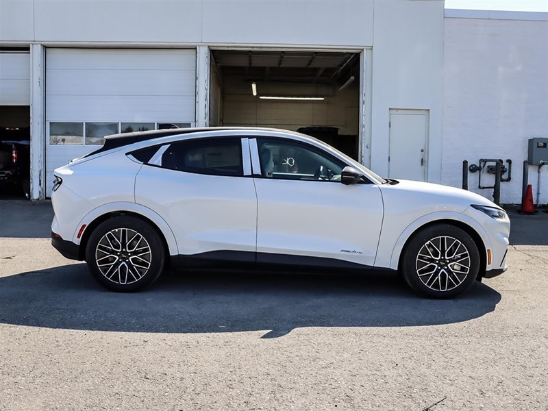 2025 FORD MUSTANG MACH-E PREMIUM AWD