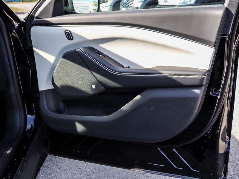 2025 FORD MUSTANG MACH-E PREMIUM AWD