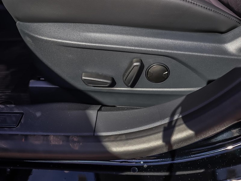 2025 FORD MUSTANG MACH-E PREMIUM AWD