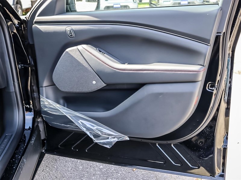 2025 FORD MUSTANG MACH-E PREMIUM AWD