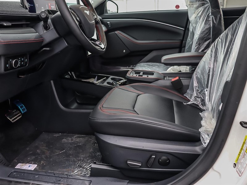 2025 Ford Mustang Mach-E Premium AWD