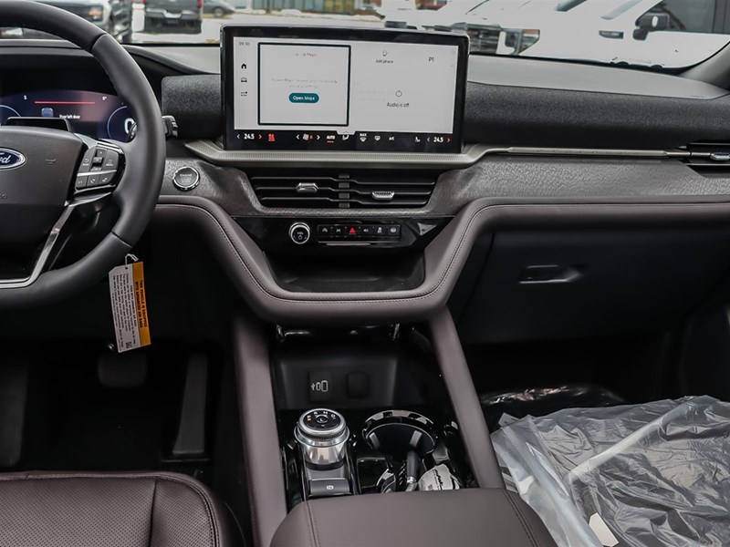 2026 FORD EXPLORER PLATINUM 4WD