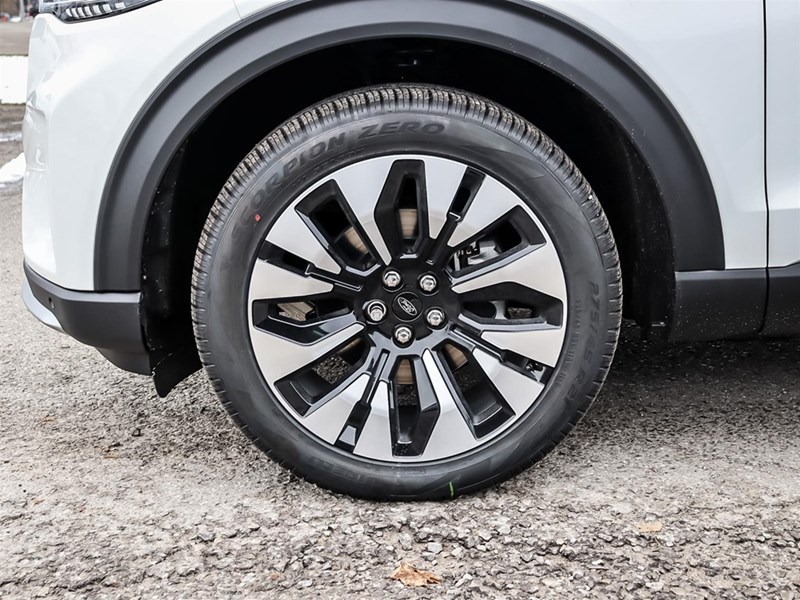 2026 FORD EXPLORER PLATINUM 4WD