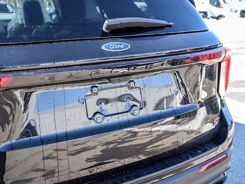 2026 Ford Explorer ST 4WD