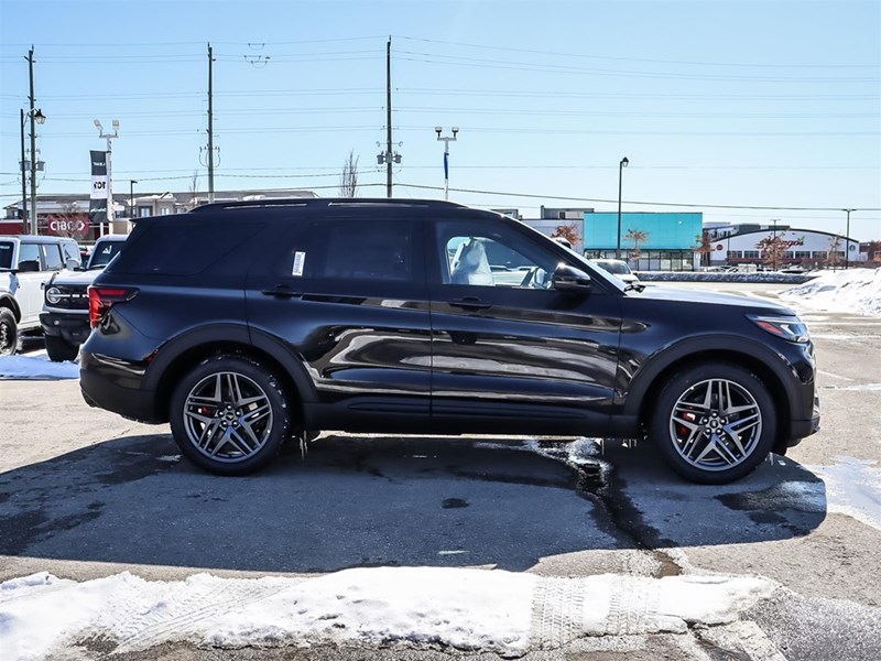 2026 Ford Explorer ST 4WD