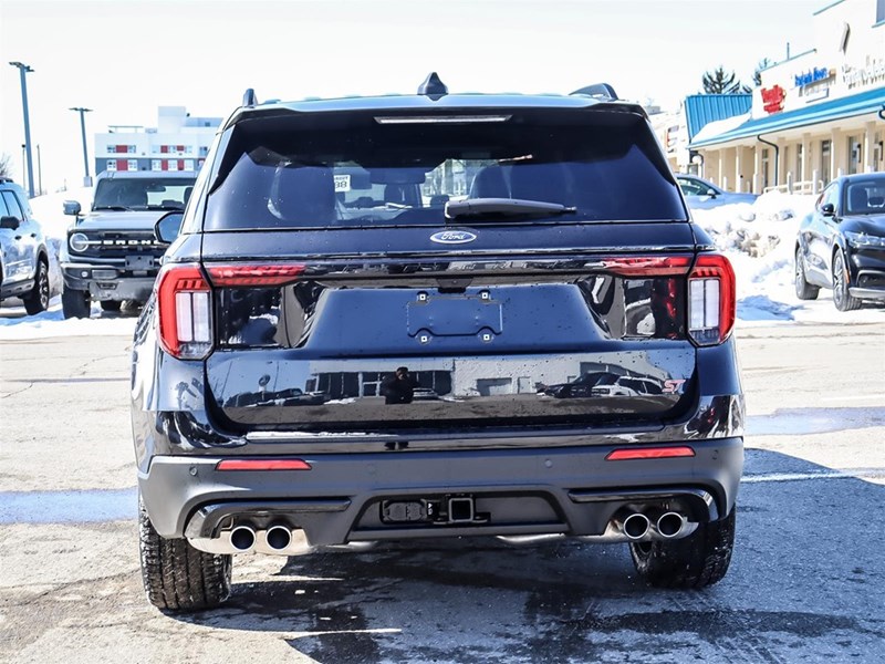 2026 Ford Explorer ST 4WD