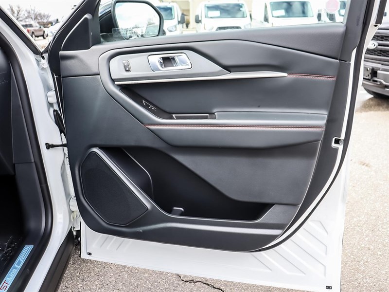 2026 Ford Explorer St-Line 4WD