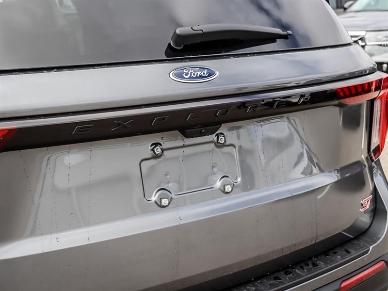 2026 Ford Explorer ST 4WD