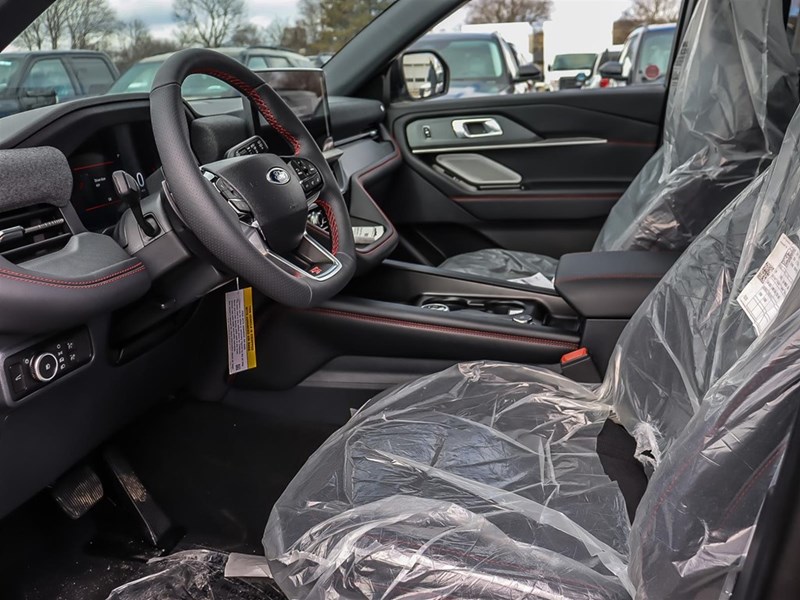 2026 Ford Explorer ST 4WD