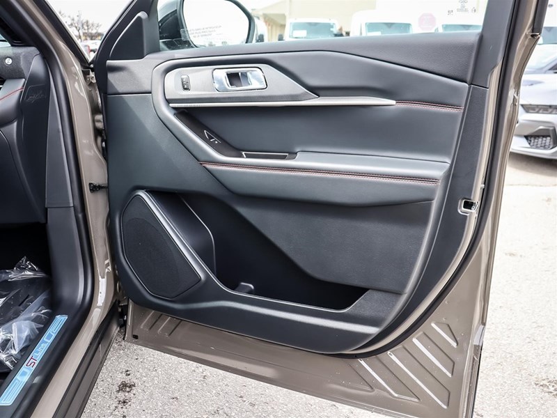 2026 Ford Explorer St-Line 4WD