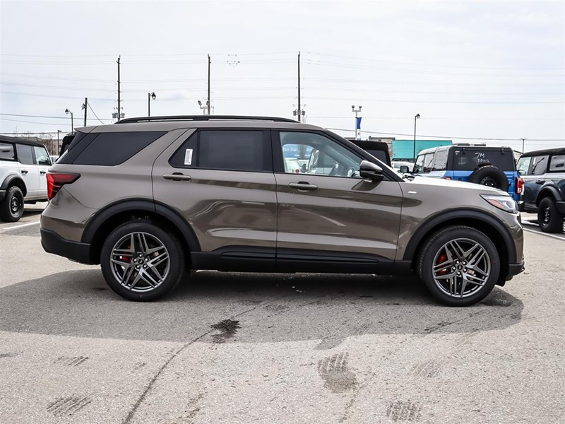 2026 Ford Explorer St-Line 4WD