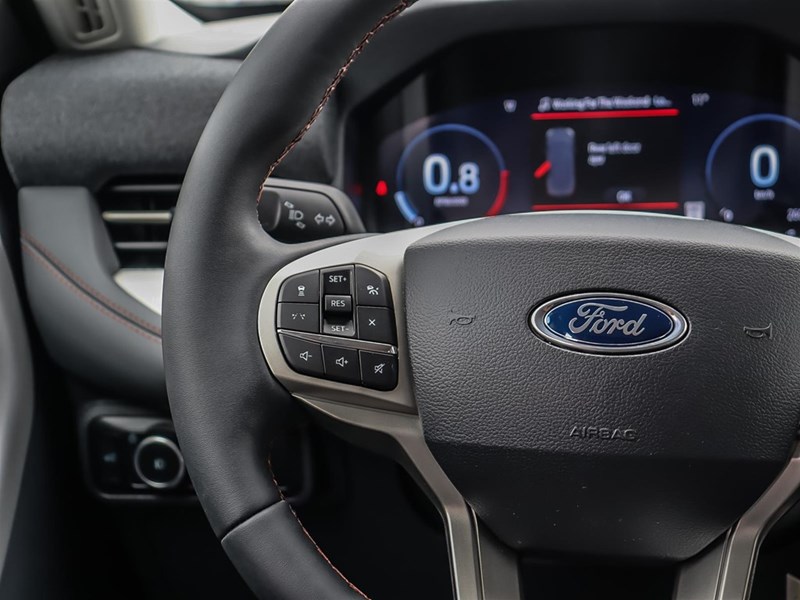 2026 Ford Explorer Active W/200A Pkg 4WD