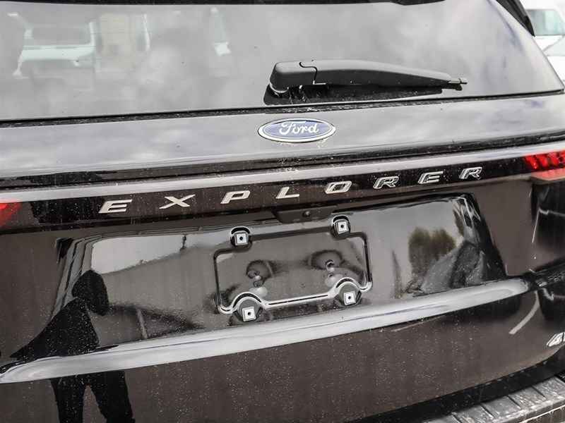 2026 Ford Explorer Active W/200A Pkg 4WD