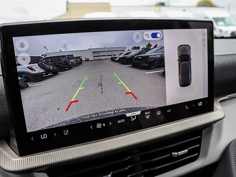2026 Ford Explorer Active W/200A Pkg 4WD