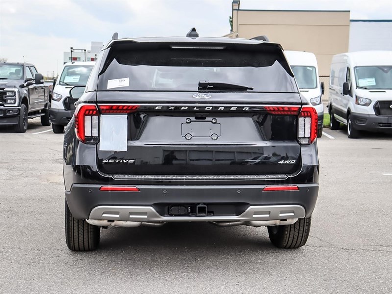 2026 Ford Explorer Active W/200A Pkg 4WD