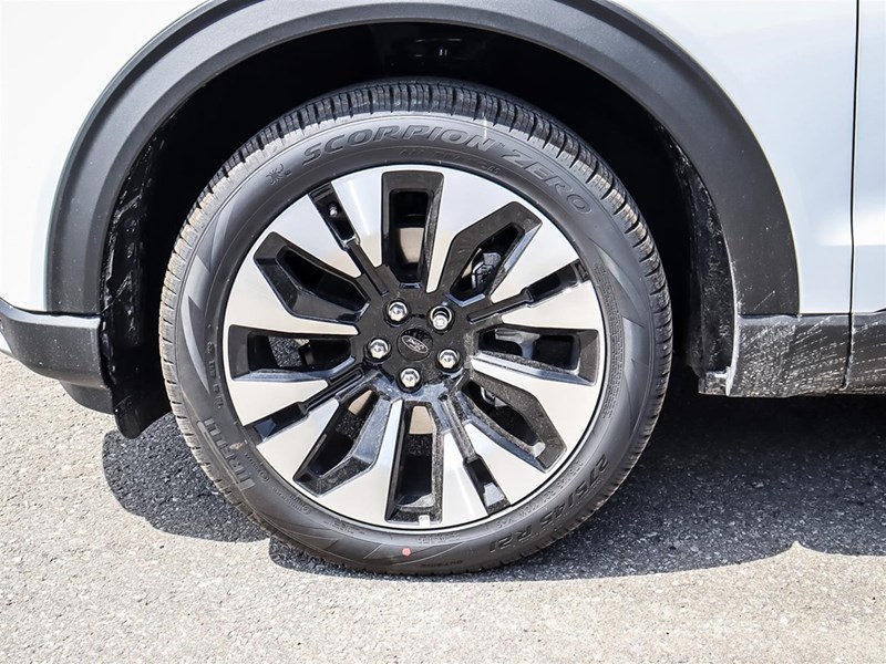 2026 Ford Explorer Platinum 4WD