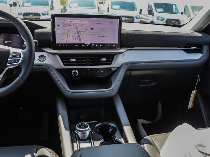 2026 Ford Explorer Active W/200A Pkg 4WD