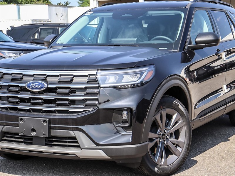2026 Ford Explorer Active W/200A Pkg 4WD