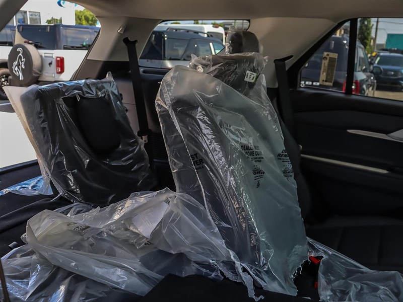 2026 Ford Explorer Active W/200A Pkg 4WD