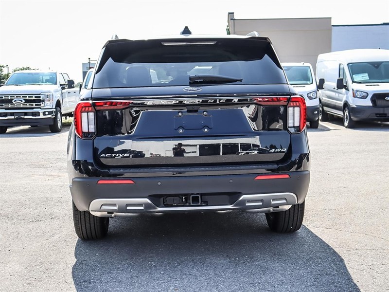 2026 Ford Explorer Active W/200A Pkg 4WD