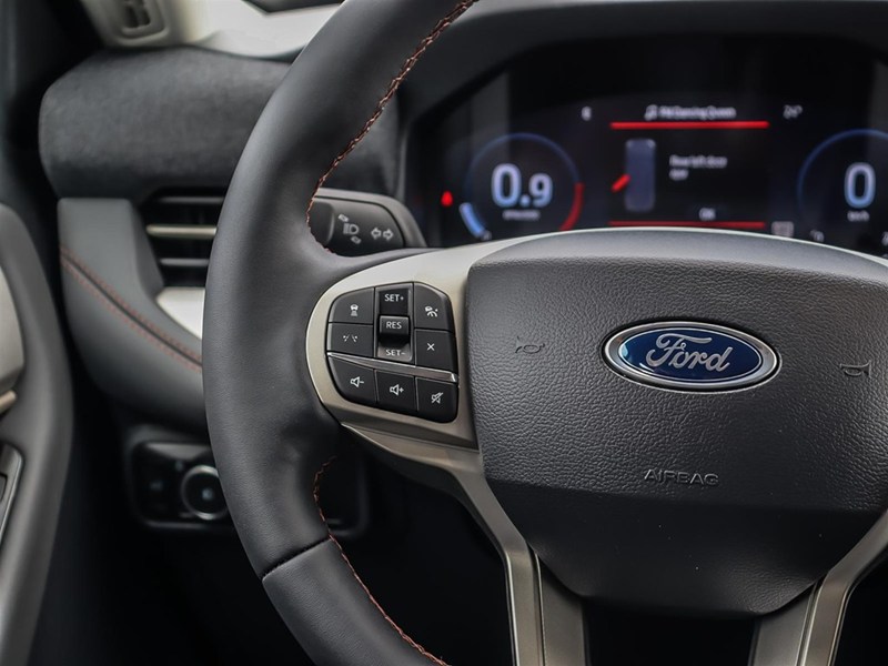 2026 Ford Explorer Active W/200A Pkg 4WD
