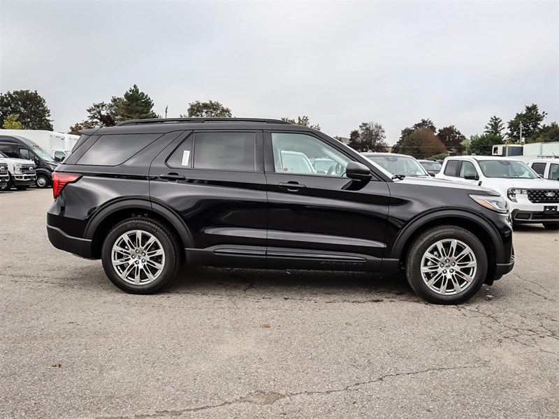 2026 Ford Explorer Active W/200A Pkg 4WD