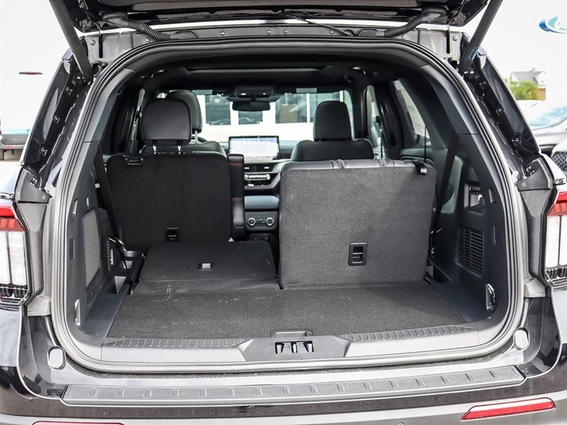 2026 Ford Explorer ST 4WD