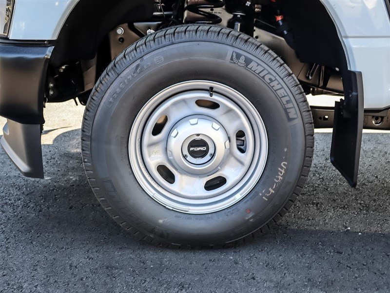 2026 FORD F-250 XL 4WD CREW CAB 8' BOX