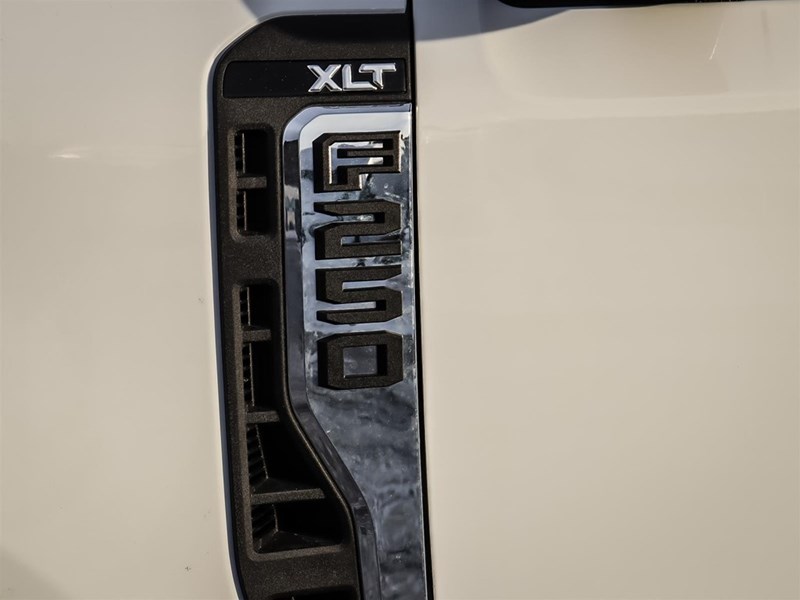 2026 Ford F-250 XLT 4WD SuperCab 8' Box