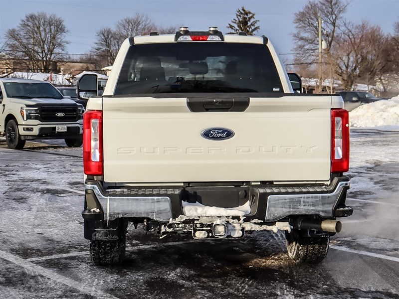2026 Ford F-250 XLT 4WD SuperCab 8' Box