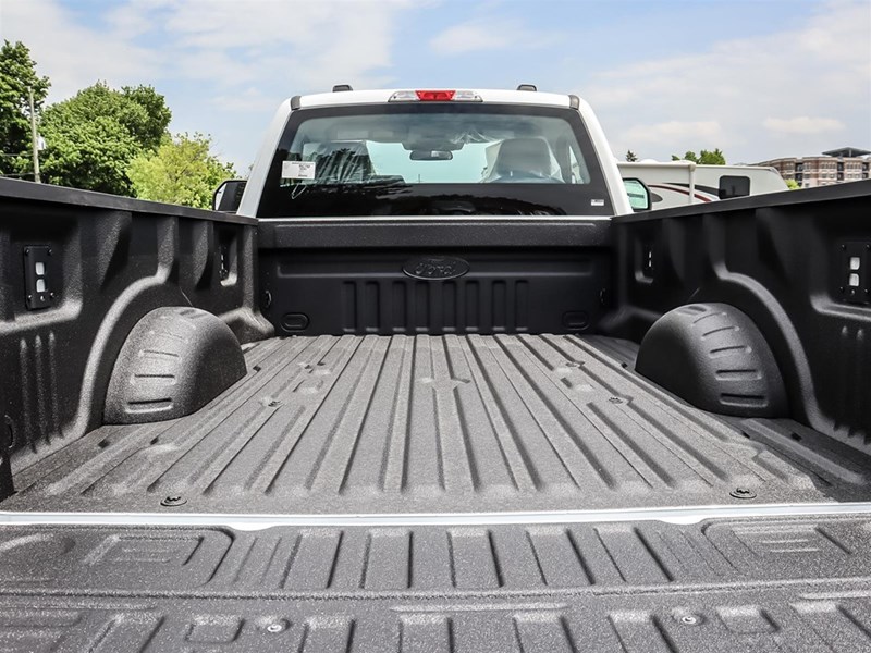2026 Ford F-250 XL 4WD Reg Cab 8' Box