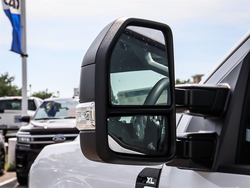 2026 Ford Super Duty F-250 Srw XL 4WD Reg Cab 8' Box
