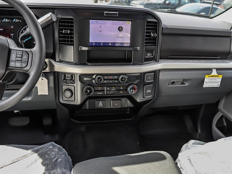 2026 FORD F-350 XLT 4WD CREW CAB 8' BOX