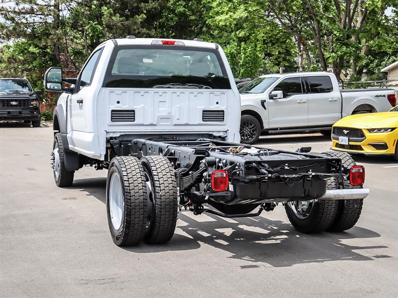 2026 Ford Super Duty F-550 Drw XL 4WD Reg Cab 145