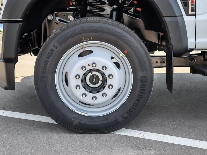 2026 Ford Super Duty F-550 Drw XL 4WD Crew Cab 179