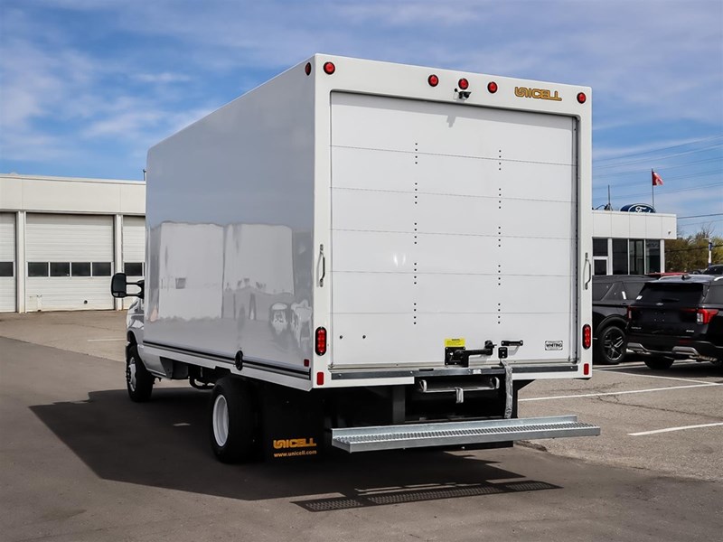 2027 Ford E-Series Cutaway E-450 Drw 158