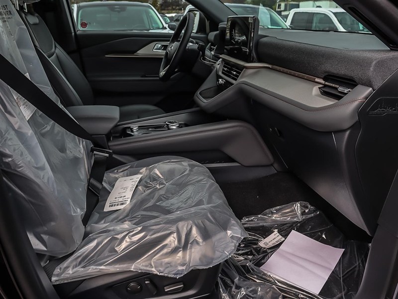 2027 Ford Explorer Active W/200A Pkg 4WD